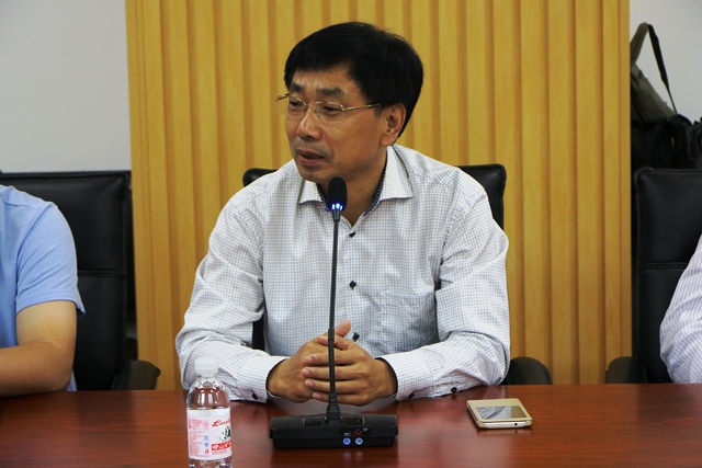 学院领导出席座谈会 赵明超摄影 学院领导出席座谈会 赵明超摄影