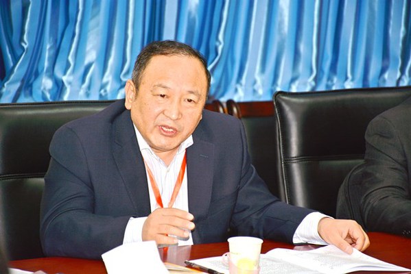 副校长李兆敏发言 王玉娟摄影 副校长李兆敏发言 王玉娟摄影